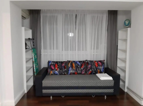 Ujutnye, trehkomnatnye apartamenty v rajone Arbata