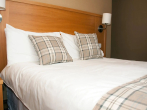 Loch Long Hotel