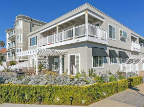 3690 Carlsbad Boulevard - Unit B