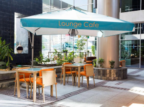 Отель ibis Al Rigga