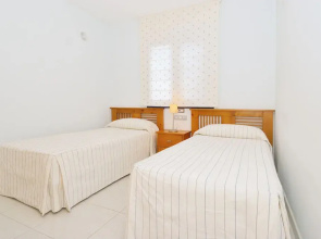 Impeccable 2-bed Apartment No 2 in Playa Blanca