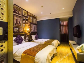 Fangyuan Boutique Hotel (Zhengzhou Zhengbian Road Confucian Temple Metro Station)