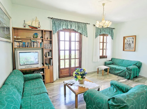 Villa Alexandros