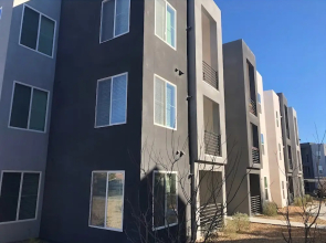 Cozy 2 Bedroom Apartment