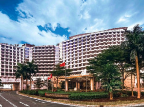 Harbour Plaza Metropolis