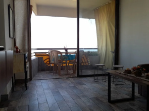 2 Bed Flat - Sleeps 6 - Pets - Pool - Parking