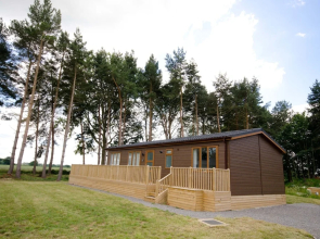 Hollicarrs - Woodland Lodge