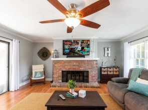 3926 Pineview, Smyrna