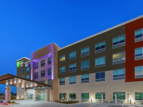 Holiday Inn Express & Suites Houston SW - Rosenberg, an IHG Hotel