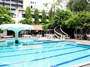 Seashore Pattaya Resort