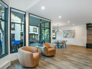 Diamond-rated 2BR Condo in Heart of Vail Village - Center Place
