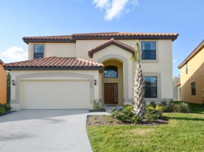 6 bedroom luxury home at Veranda Palms