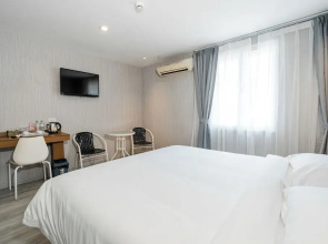 Aurea Delight Hotel