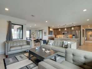 Pool, Spa, Game Room: Luxury Fountain Hills Escape