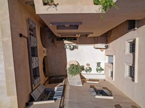 Azade Chania