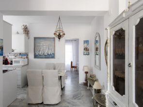 Ricos Two Bedroom House - Naoussa Paros