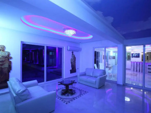 Delfi Hotel & Spa