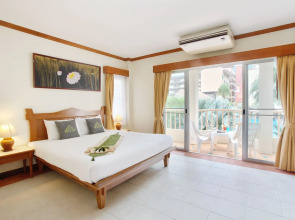 Отель Palmyra Patong Resort