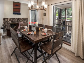 40 Innsbrook - Three Bedroom Townhome
