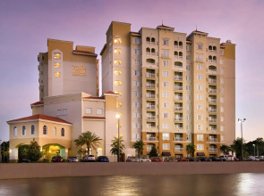 The Point Hotel & Suites