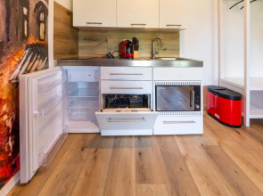 Moor Apartment 8