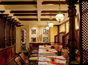 Sheraton Dubai Creek Hotel & Towers