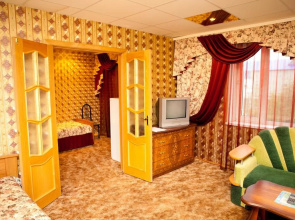 Khanto Hotel