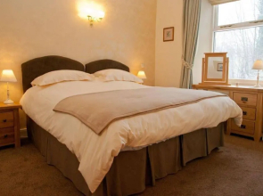 Riverside Bed  Breakfast