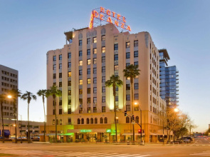 Hotel De Anza