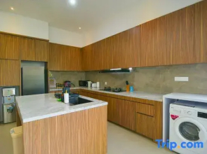 3 Bed Paradise Villa in Kuta Pool and Great Wi-Fi