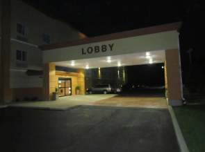 Ramada by Wyndham Glendale Heights/Lombard