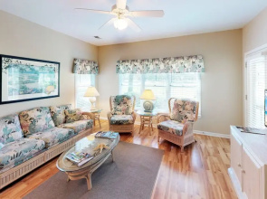 Club Villas Unit 25A - Lower Level