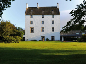 Macdonald Houstoun House