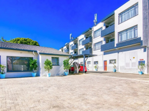 BM Gardens Apartment Hotel