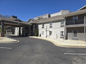 Comfort Inn & Suites Colonnade