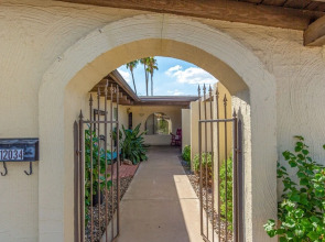 29th Phoenix 4 Bedroom Home by Redawning