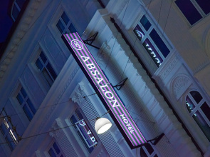 Absalon Hotel