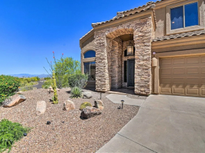 Pool, Spa & Putting Green: Fountain Hills Home!