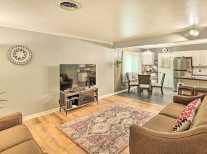 Fort Worth Retreat w/ Fenced Yard & Fire Pit!
