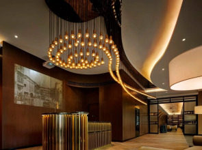 Hotel Stripes Kuala Lumpur, Autograph Collection