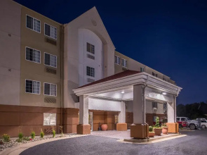 Candlewood Suites Topeka West by IHG