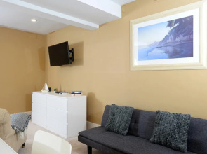 LUX Suites in the Heart of Santa Monica