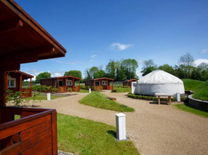 Giltraps Townhouse & Glamping