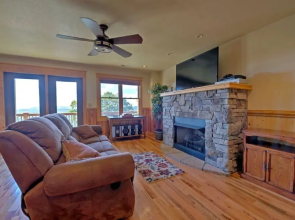 Appalachian House - 4 Br Cabin