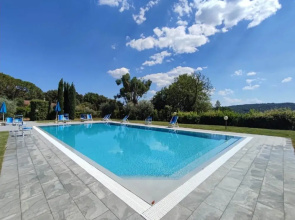 Tuscany Escape With Pool