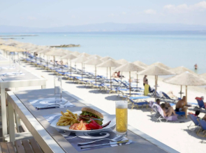 Ammon Zeus Luxury Beach Hotel