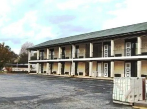 Regal Inn