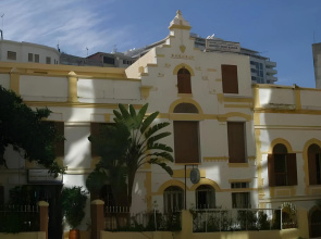 Dar Omar Khayam