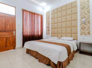 Griya Limasan Hotel