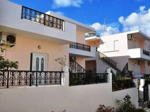 Golden Star Apartments